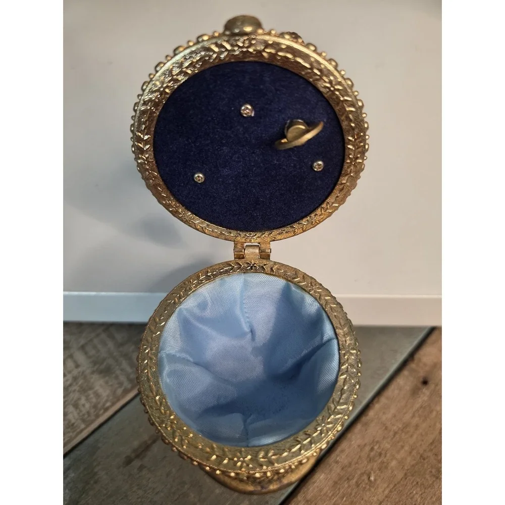 Vintage Hinged Lid Blue Pedestal Egg Shaped‎ Jewelry/Trinket Box Musical